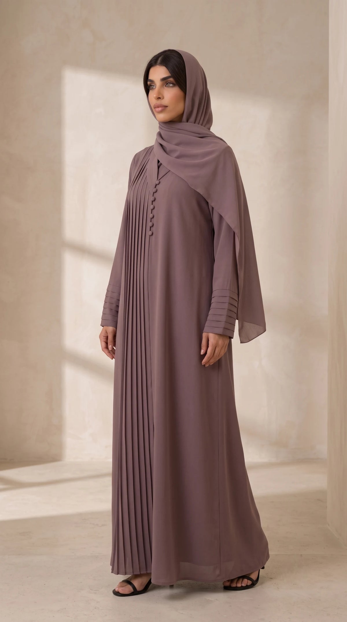 Hana Abaya